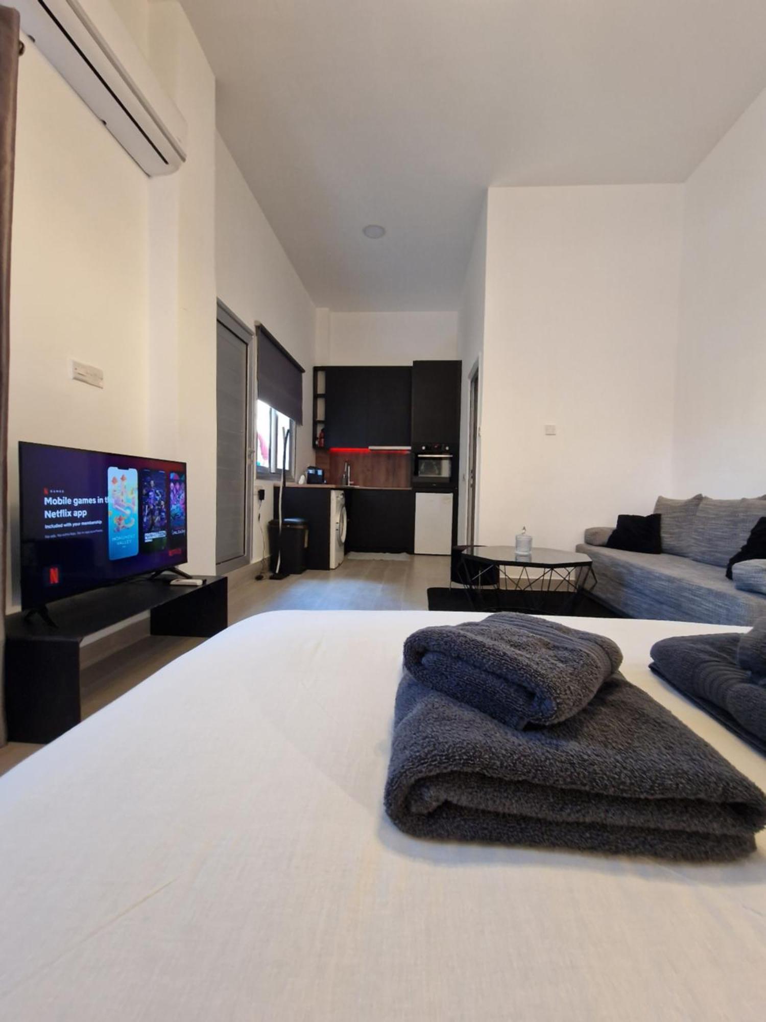 Royal Stay Luxury Homes Paphos Habitación foto